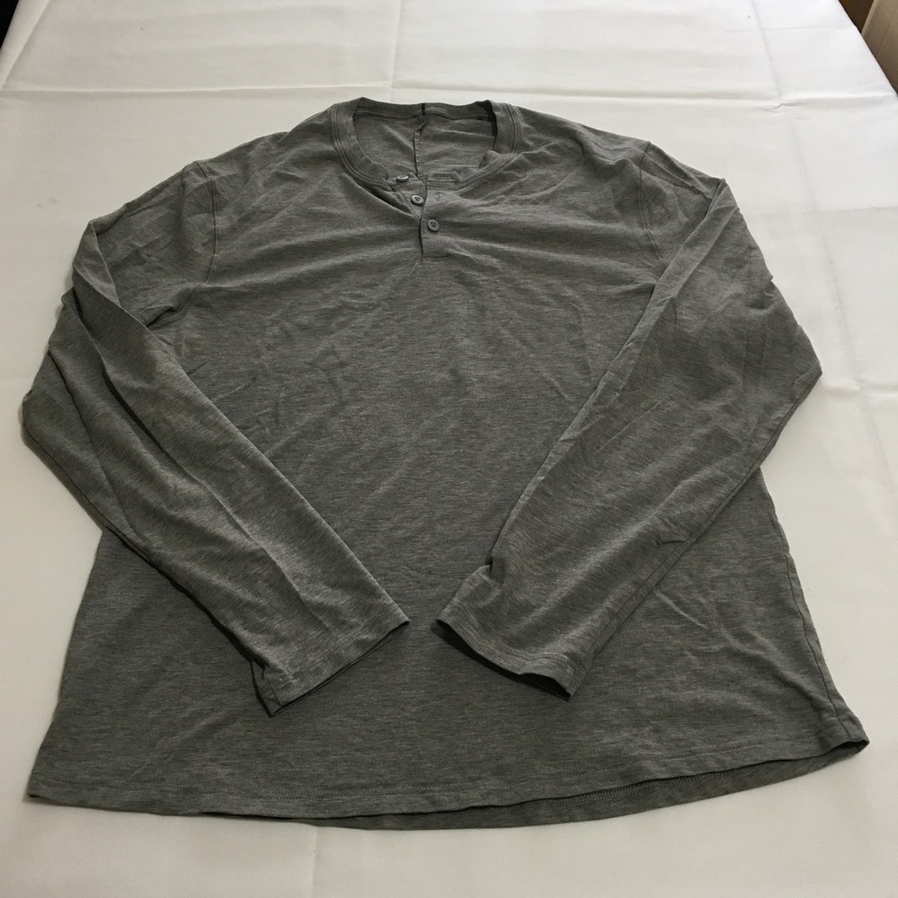 Lululemon Henley Long Sleeve Mens Medium Gray Casual Activewear